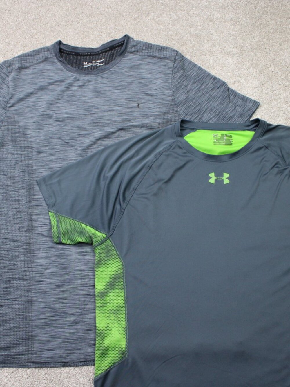 Lot of 2 Under Armour Athletic T-Shirts Mens 2XL XXL Gray & Green Short Sleeve